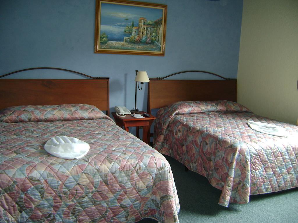 Hotel La Riviera De Atitlan Panajachel Oda fotoğraf